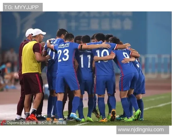 建业力帆激战在即双方球迷期待精彩对决展现足球魅力与激情